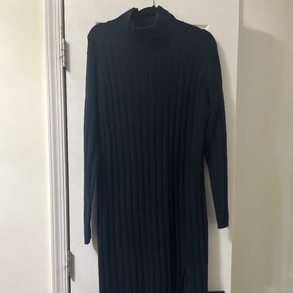 Abercrombie & Fitch Black Turtleneck Midi